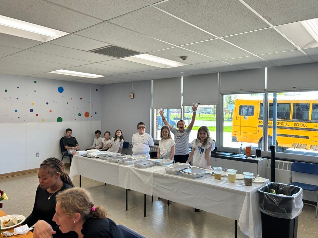 excited-students-serving-food